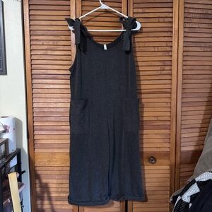 Women’s Black Tie-Shoulder Ribbed Knit Jumpsuit